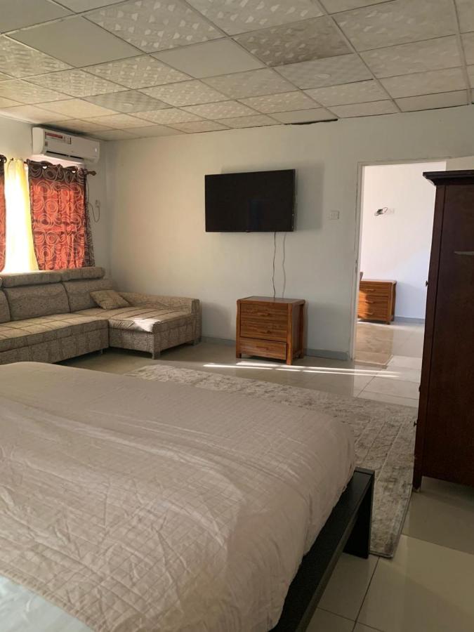 פריטאון Sky Inn Hotel מראה חיצוני תמונה