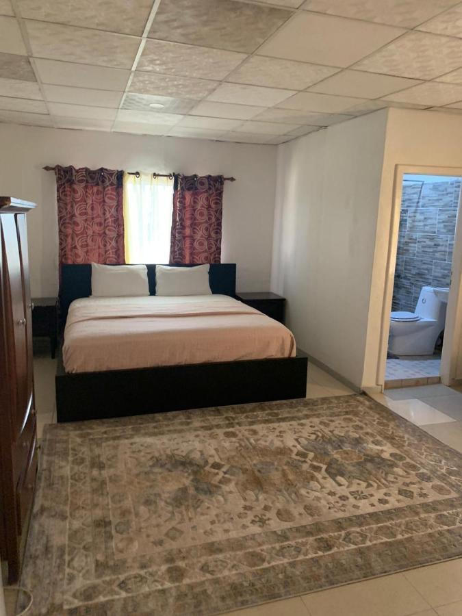 פריטאון Sky Inn Hotel מראה חיצוני תמונה